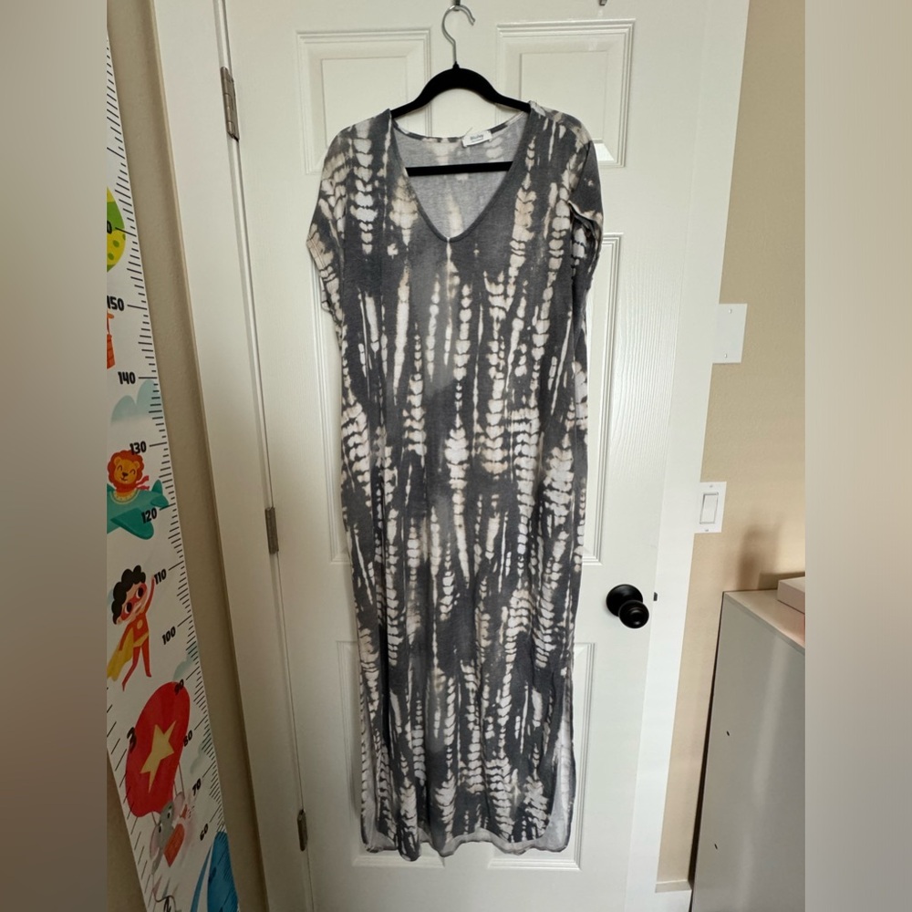 Tie dye maternity dress
